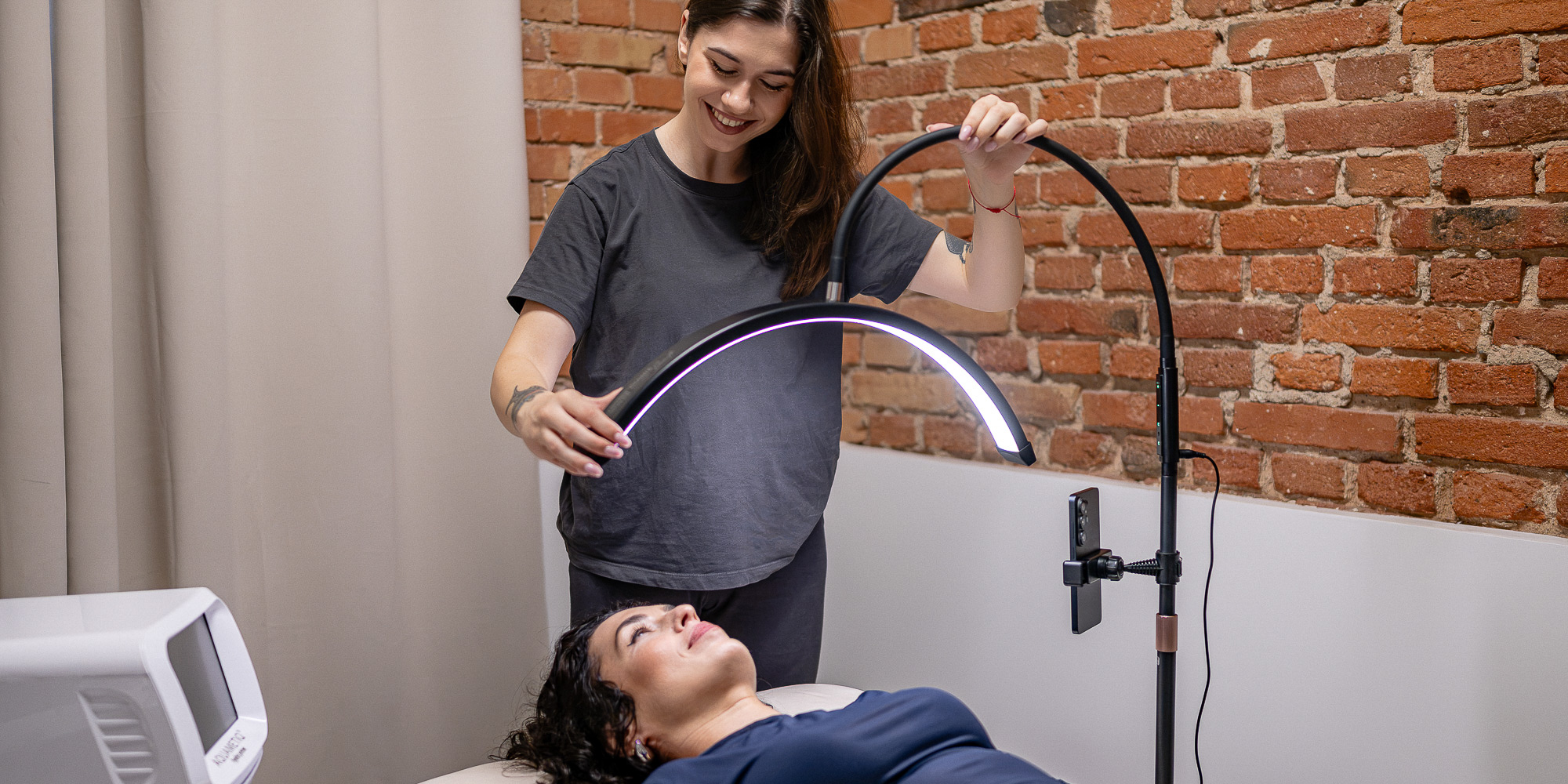 Lampa LED Newell Dianis Swift - czarna